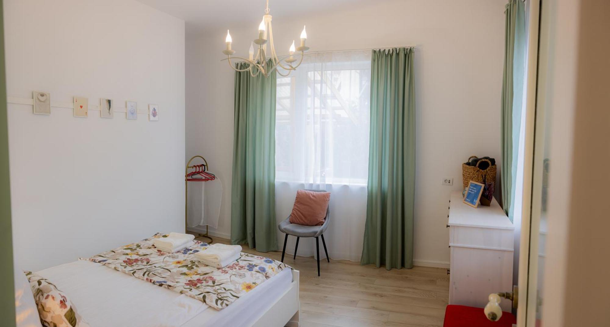 Homey Luxury- Entire House, Free Parking, Yard Cluj-Napoca Extérieur photo